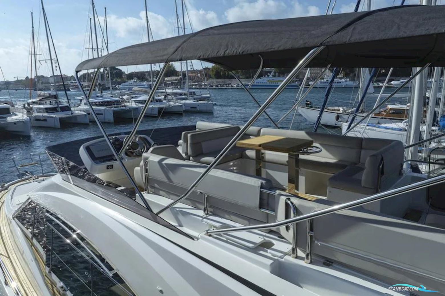 Beneteau Monte Carlo 52