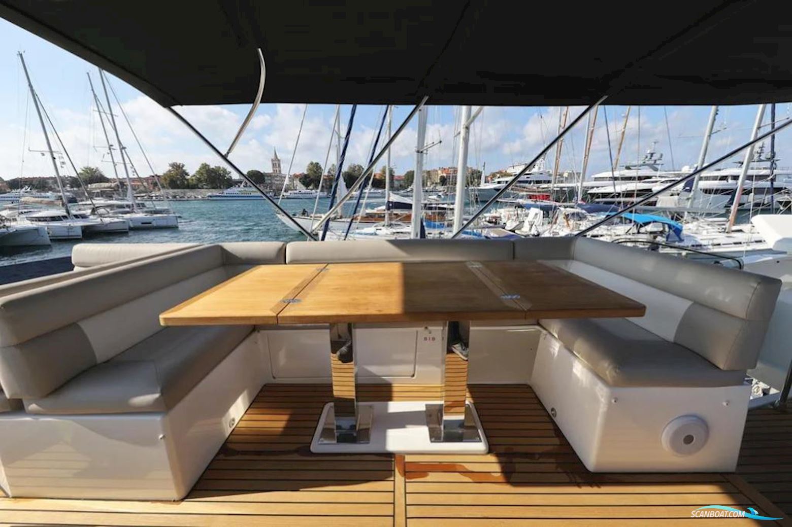 Beneteau Monte Carlo 52