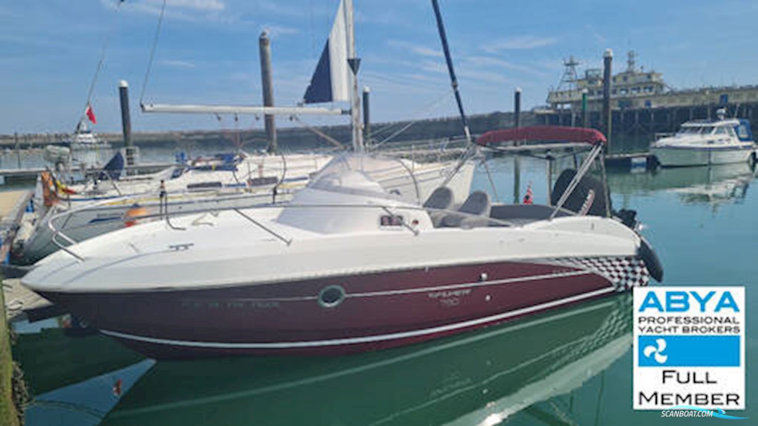 Beneteau Rubis 750 Flyer Sun deck Motorboat 2013, with Suzuki  DF300 engine, United Kingdom