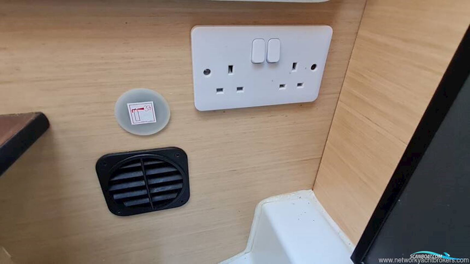 Beneteau Rubis 750 Flyer Sun deck