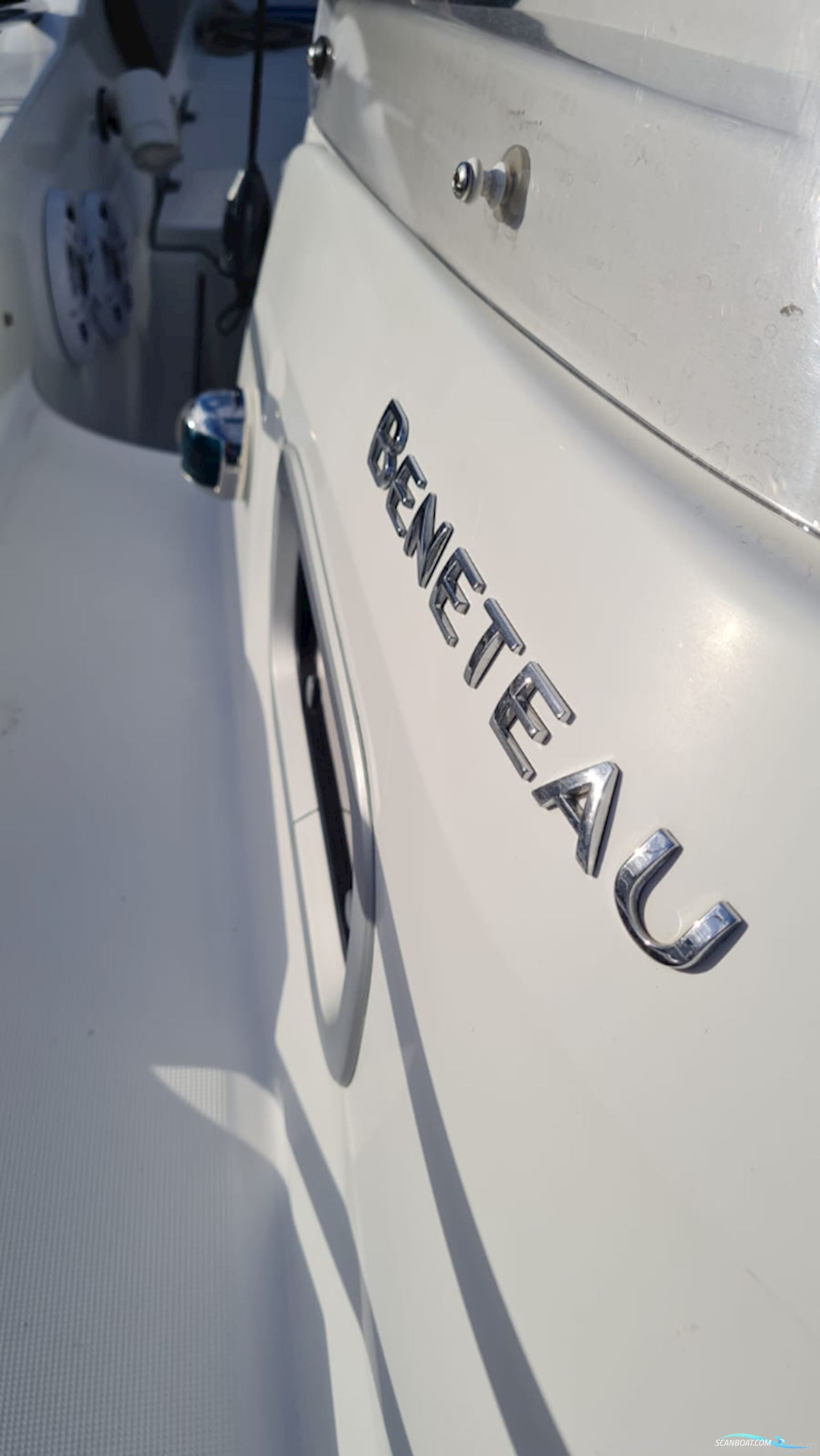 Beneteau Rubis 750 Flyer Sun deck