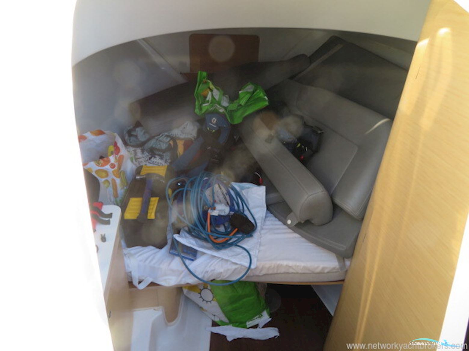 Beneteau Rubis 750 Flyer Sun deck