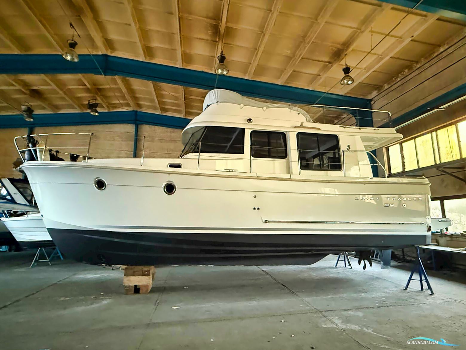 Beneteau Swift Trawler 34 Flybridge Motorboat 2016, with Cummins engine, Germany