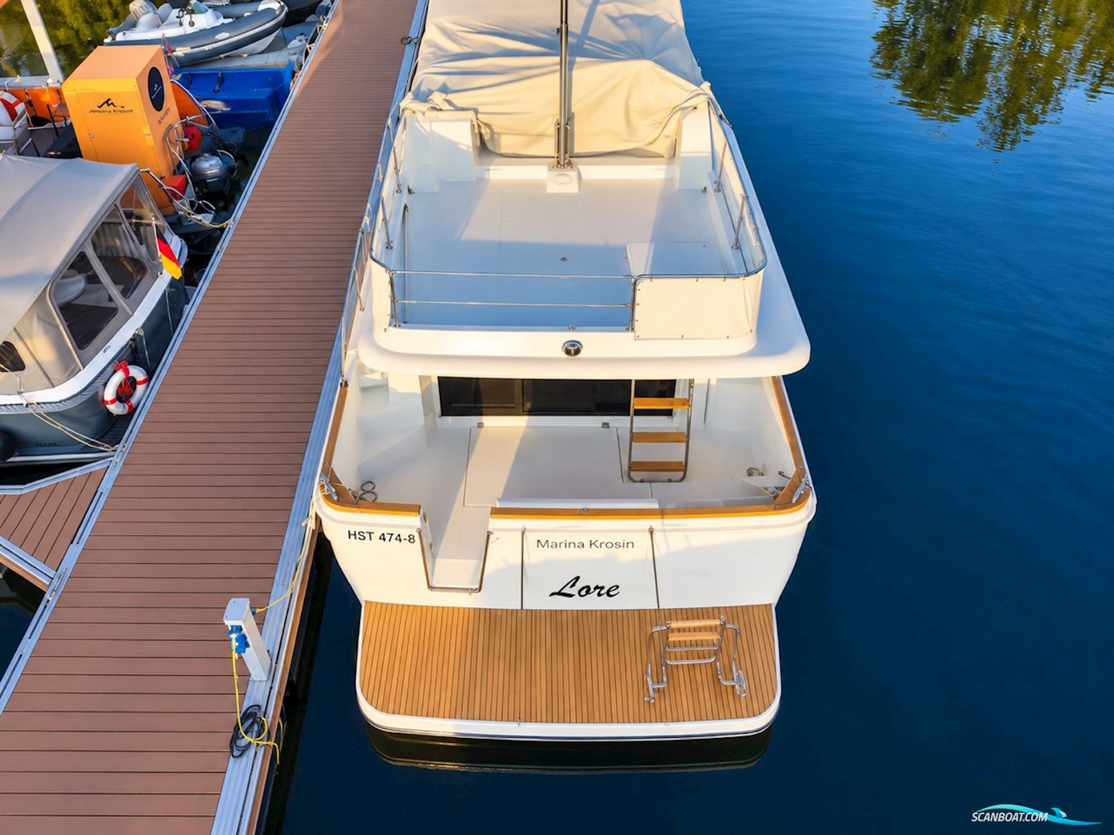 Beneteau Swift Trawler 34 Flybridge
