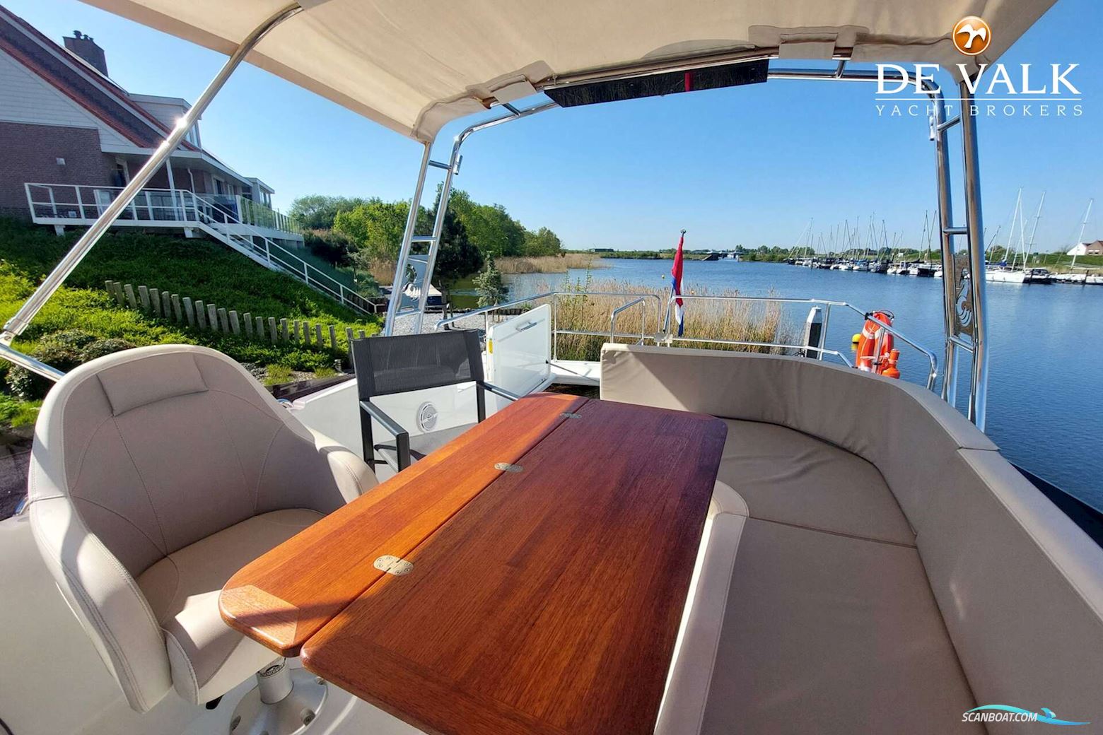 Beneteau Swift Trawler 35
