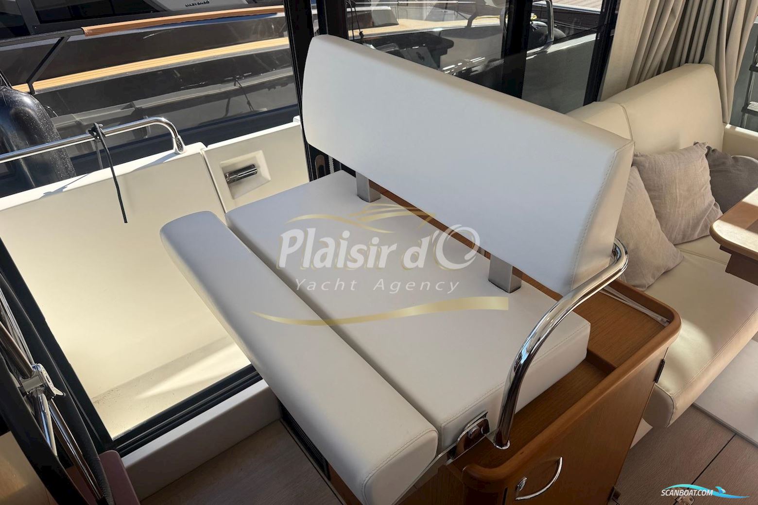 Beneteau Swift Trawler 35