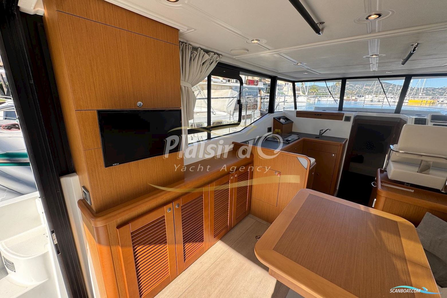 Beneteau Swift Trawler 35