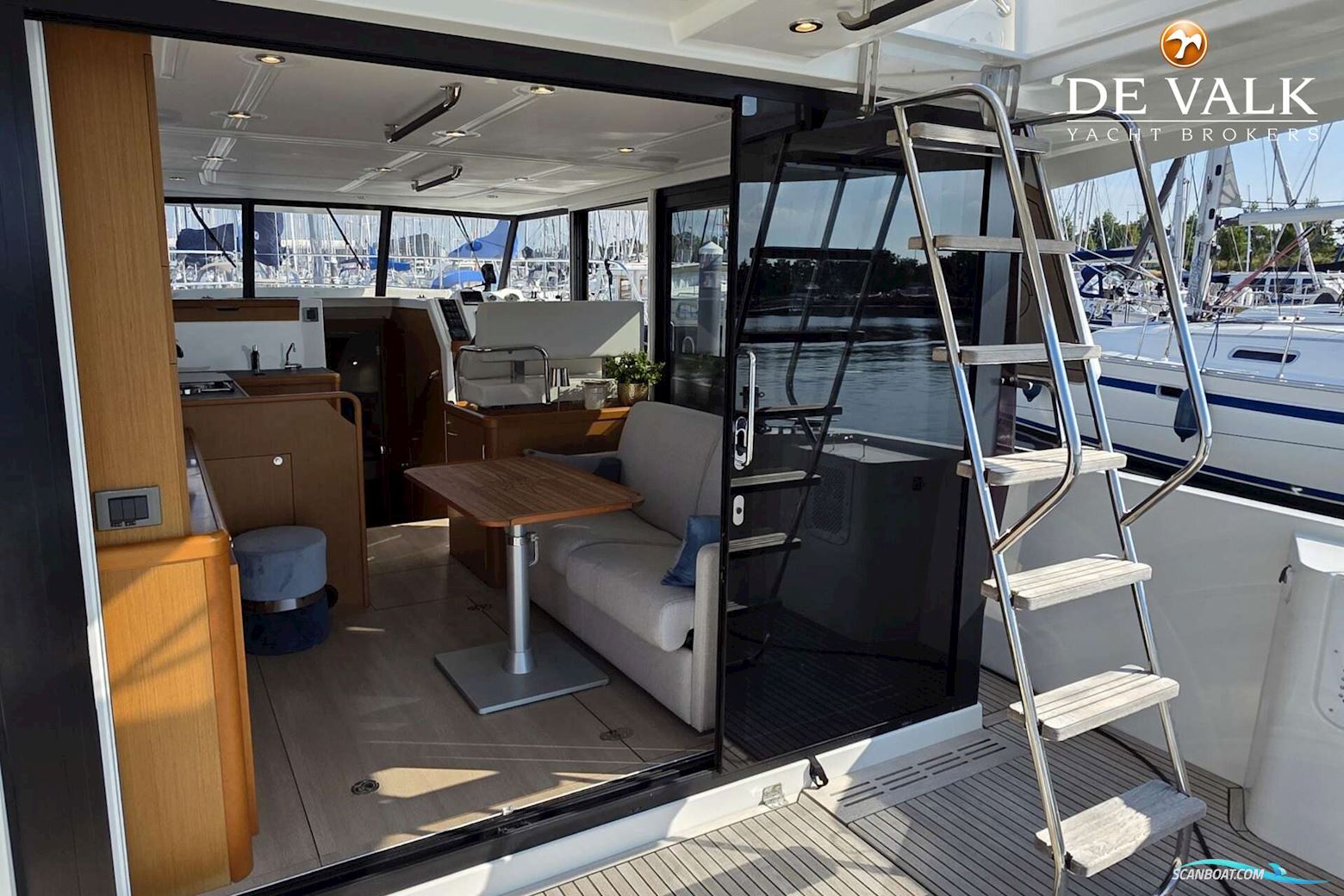 Beneteau Swift Trawler 35