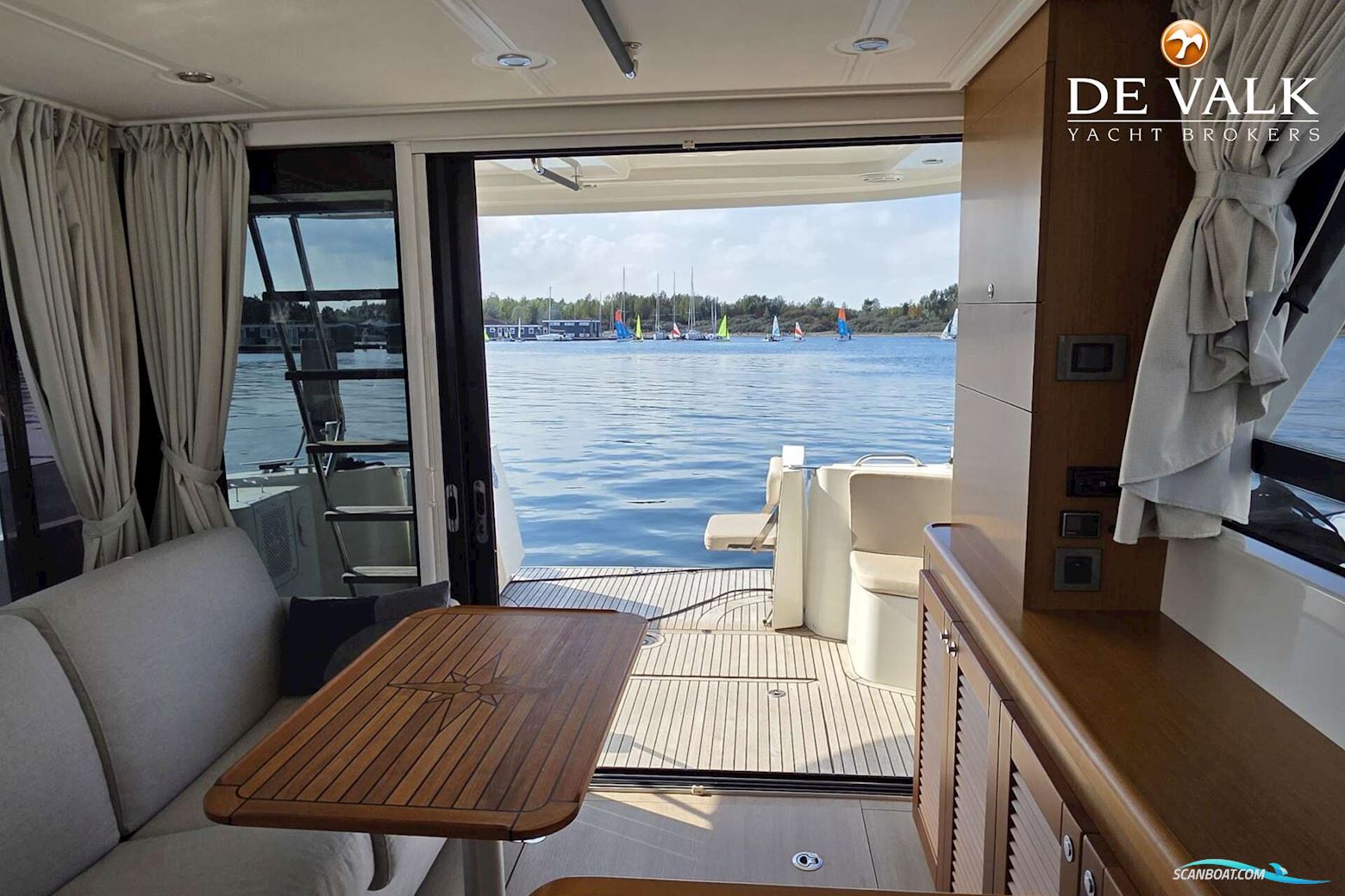 Beneteau Swift Trawler 35