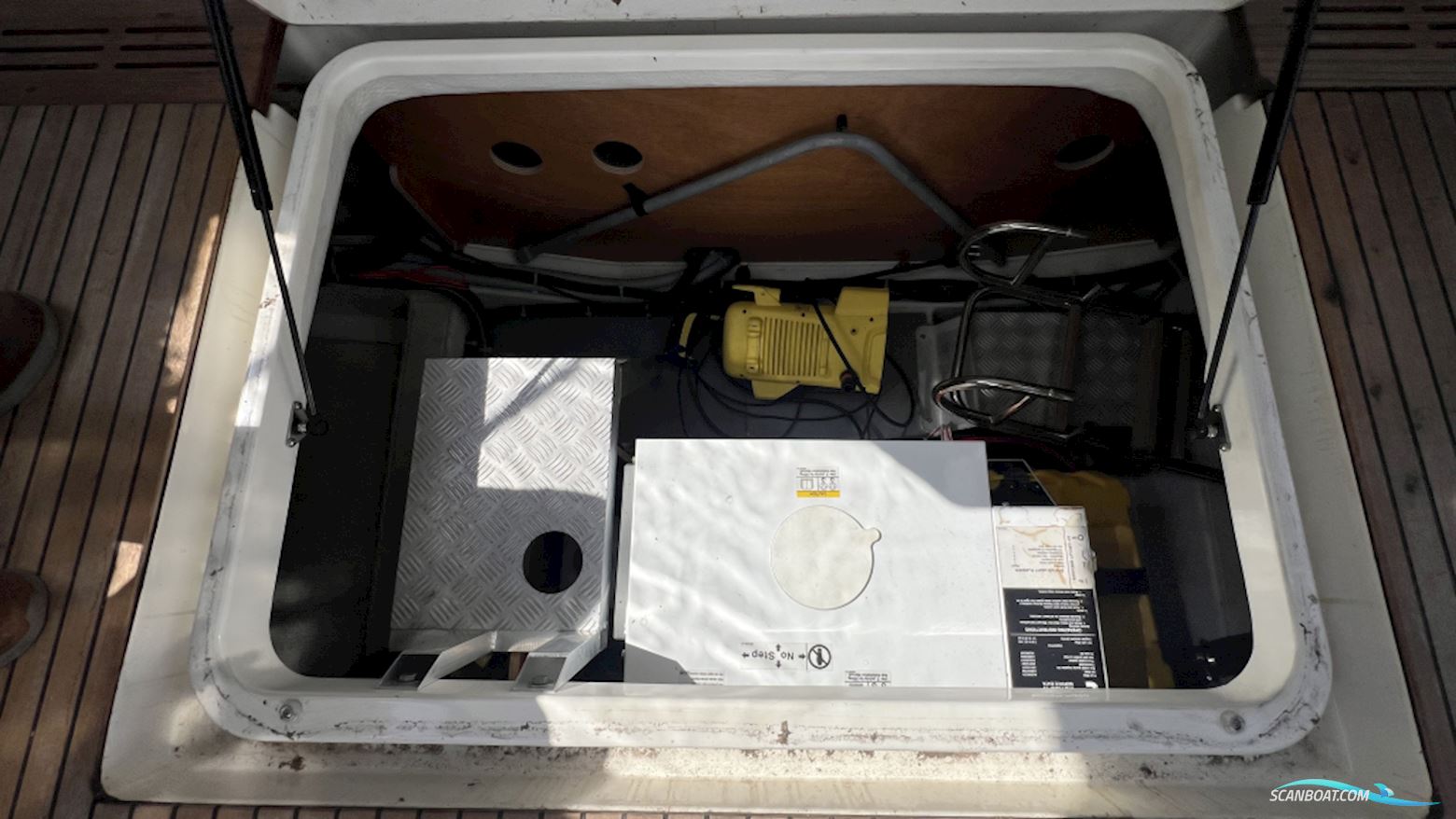 Beneteau Swift Trawler 35