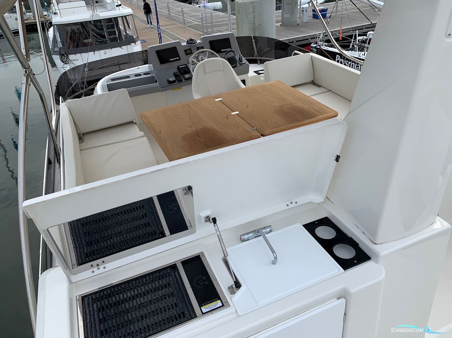 Beneteau Swift Trawler 41 Fly