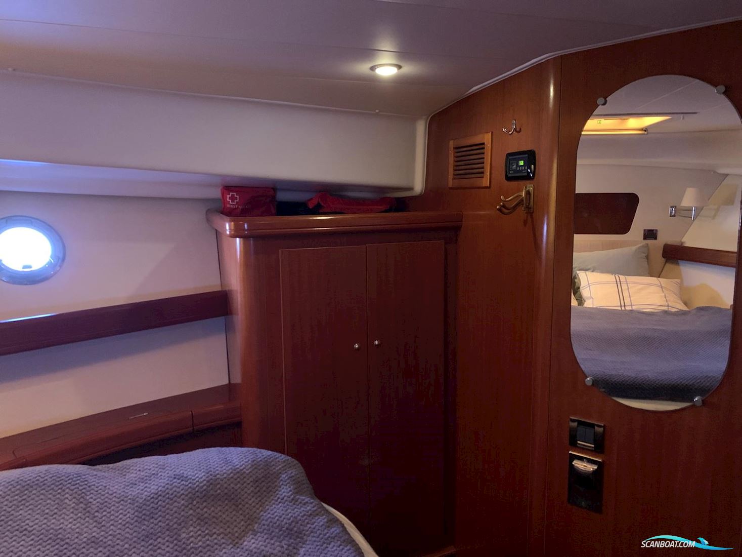 Beneteau Swift Trawler 42