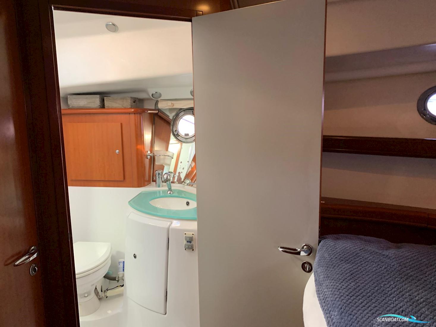 Beneteau Swift Trawler 42