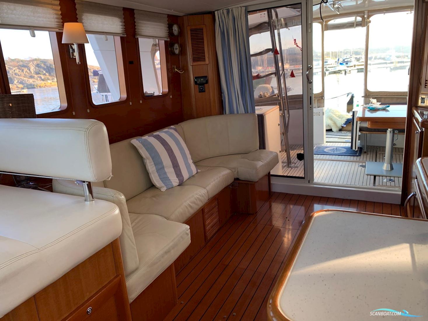Beneteau Swift Trawler 42
