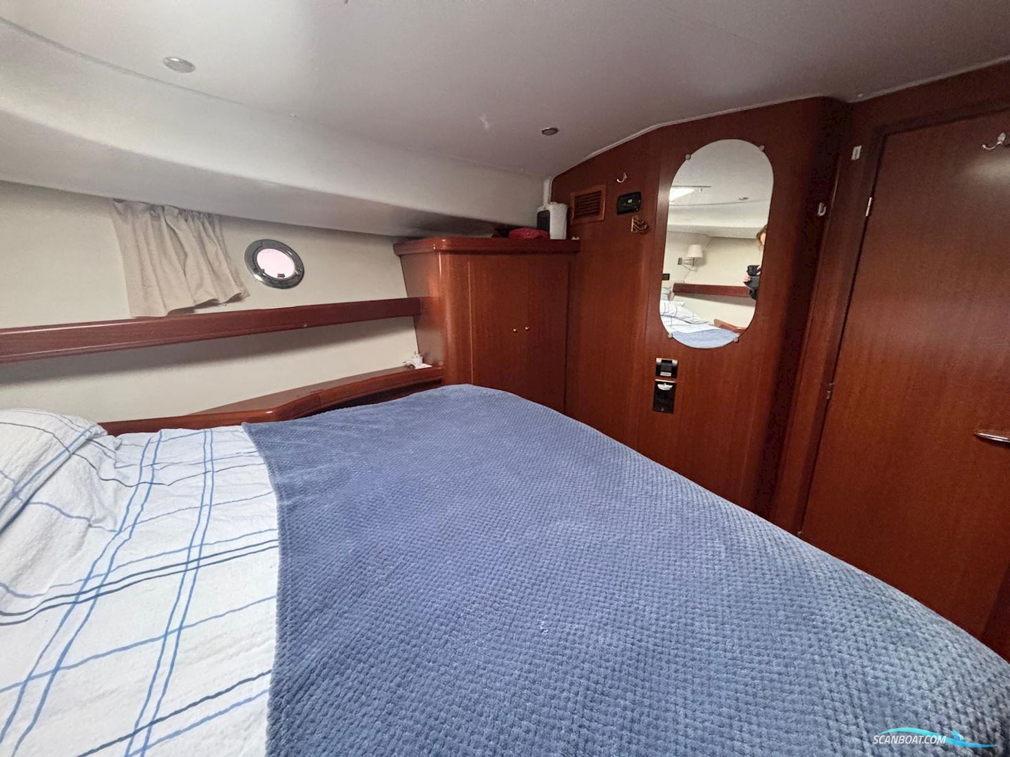 Beneteau Swift Trawler 42