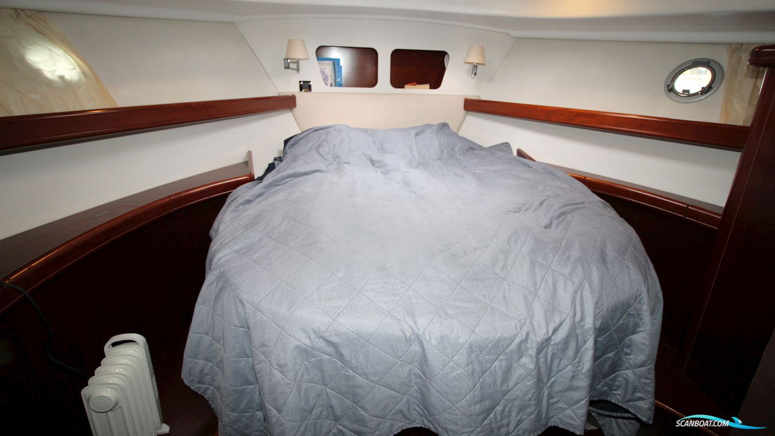 Beneteau Swift Trawler 42