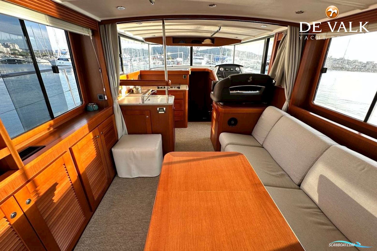 Beneteau Swift Trawler 44
