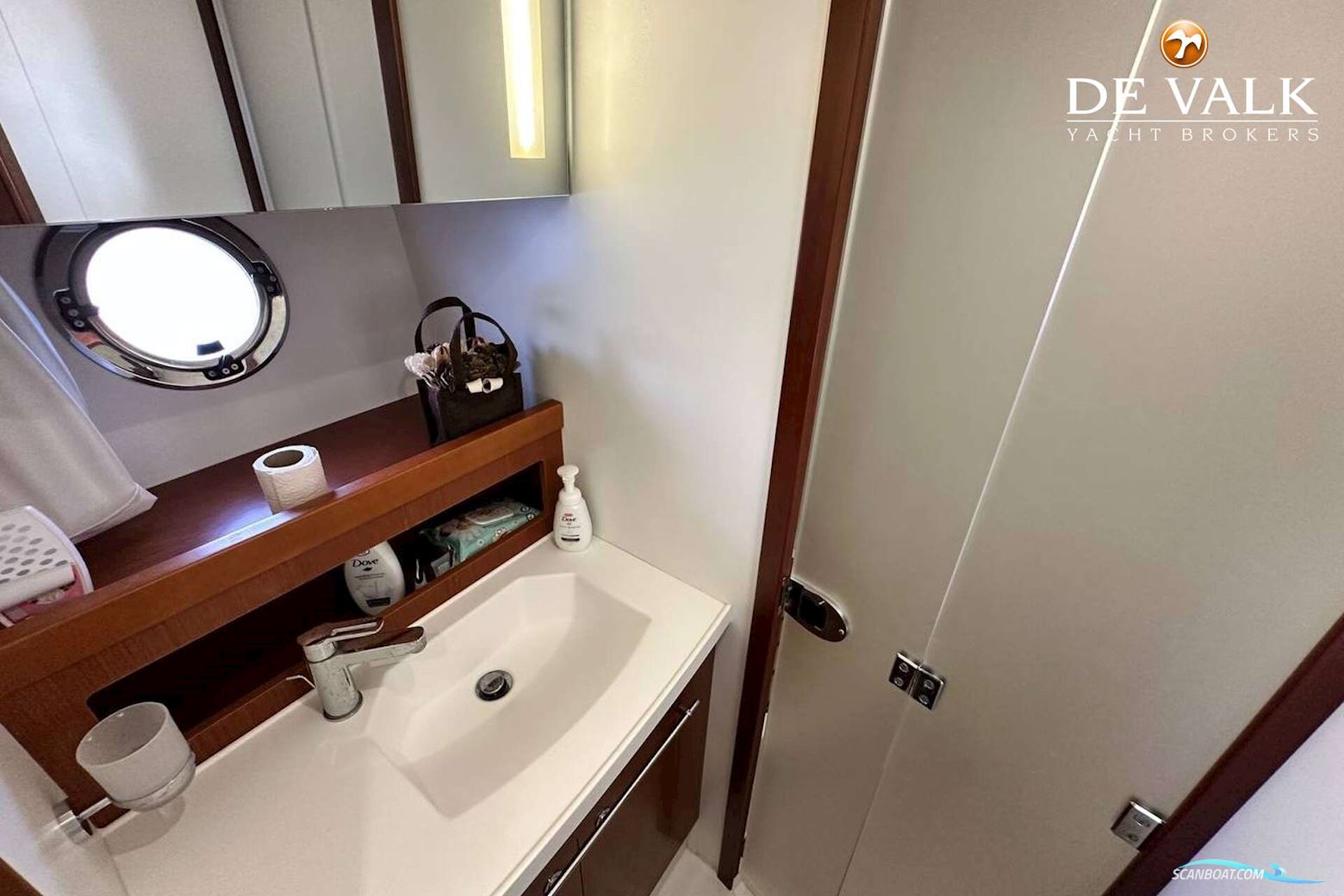 Beneteau Swift Trawler 44