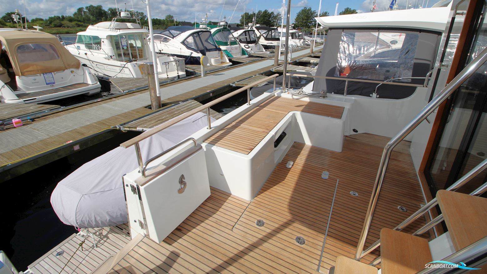 Beneteau Swift Trawler 50