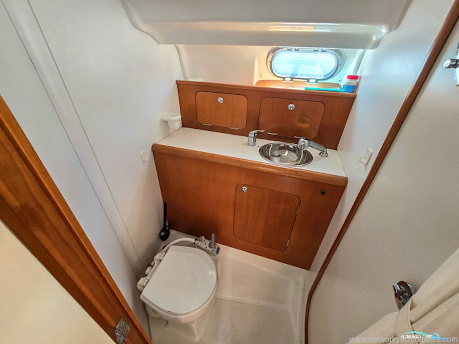 Beneteau Viva 920
