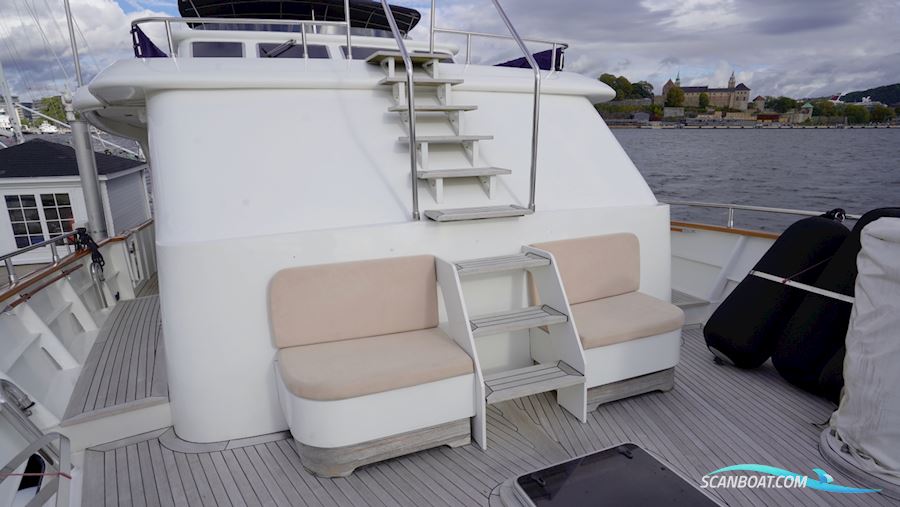 Benetti 79 Sail Division