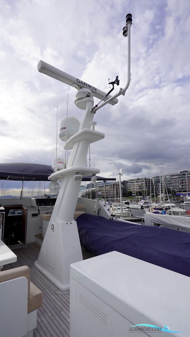 Benetti 79 Sail Division