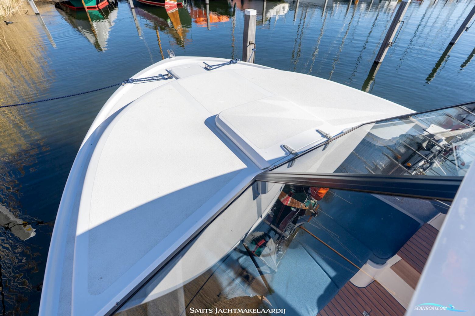 Bertram 25