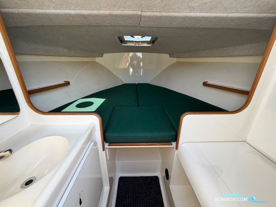 Bertram 28 Moppie