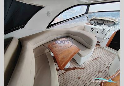 Blu Martin Sun Top 1350 Motorboat 2003, with Volvo engine, France