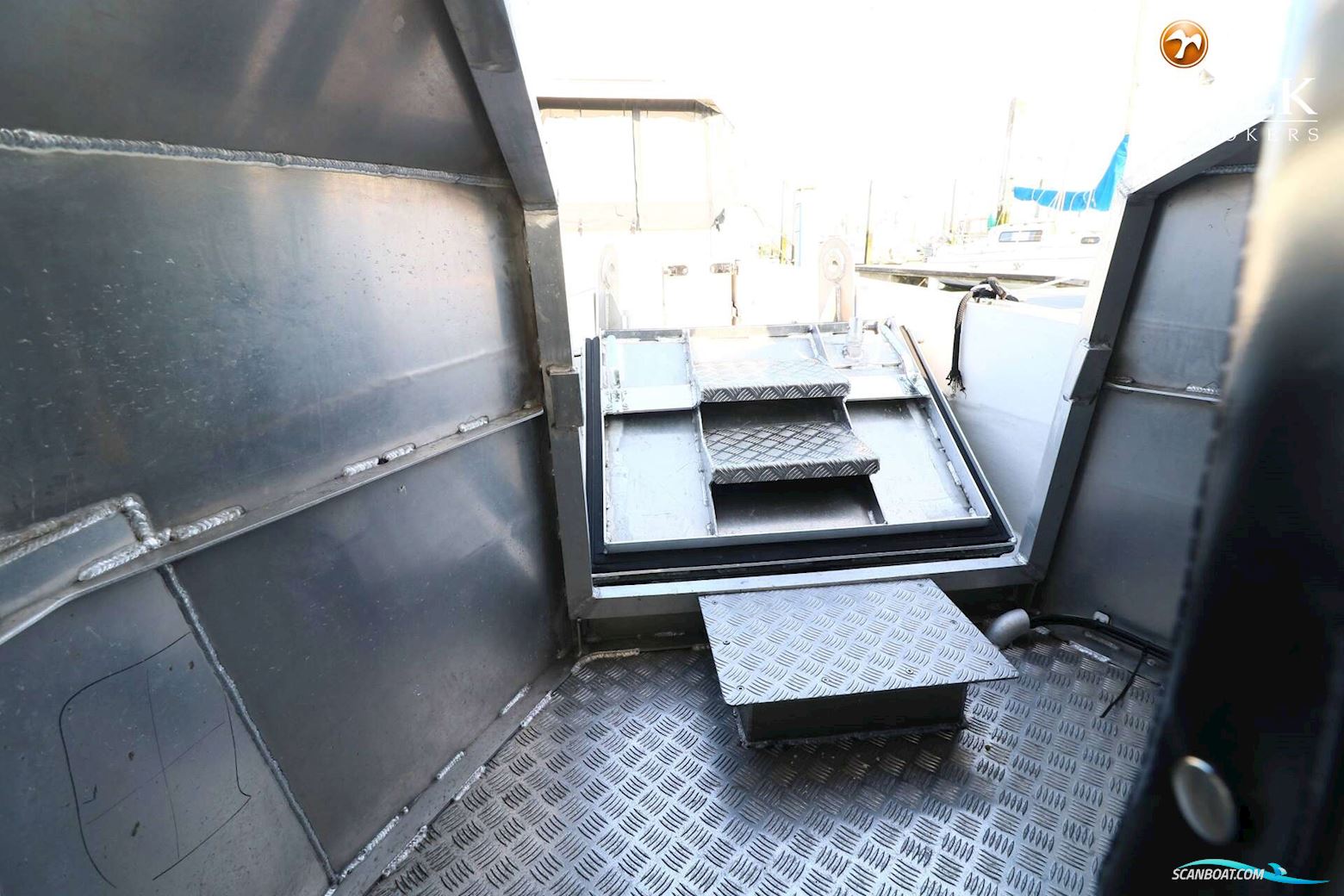 Blue Spirit 10.00 Cabin