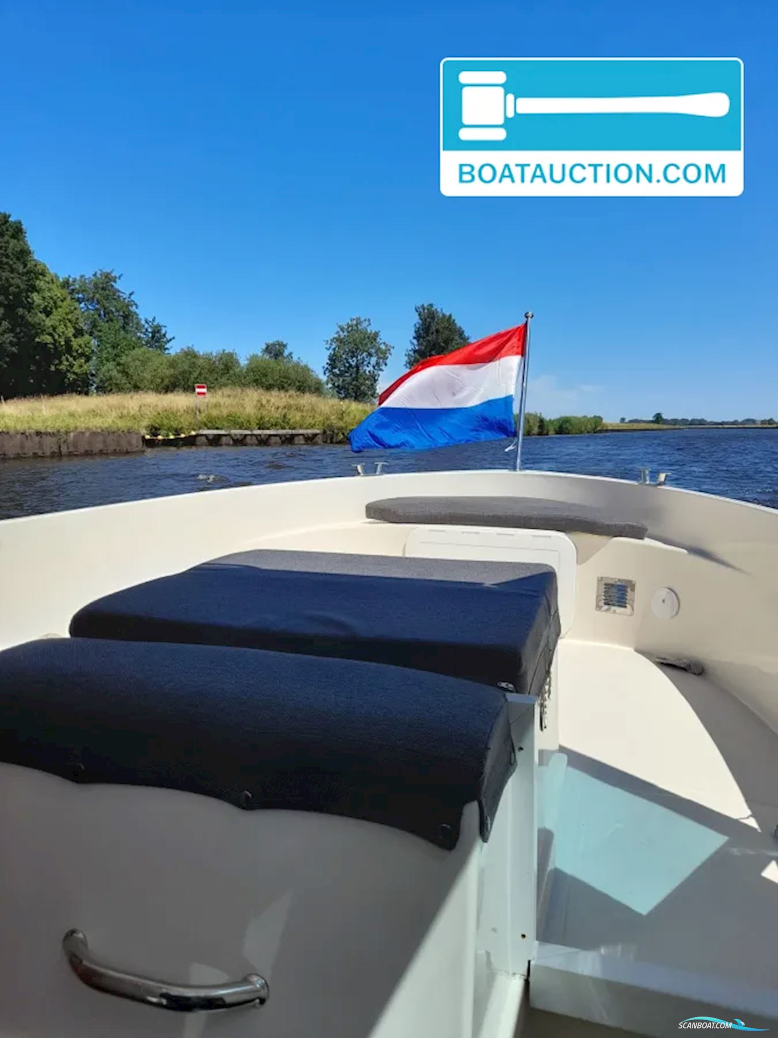 Bluestar Retro Cabin 22