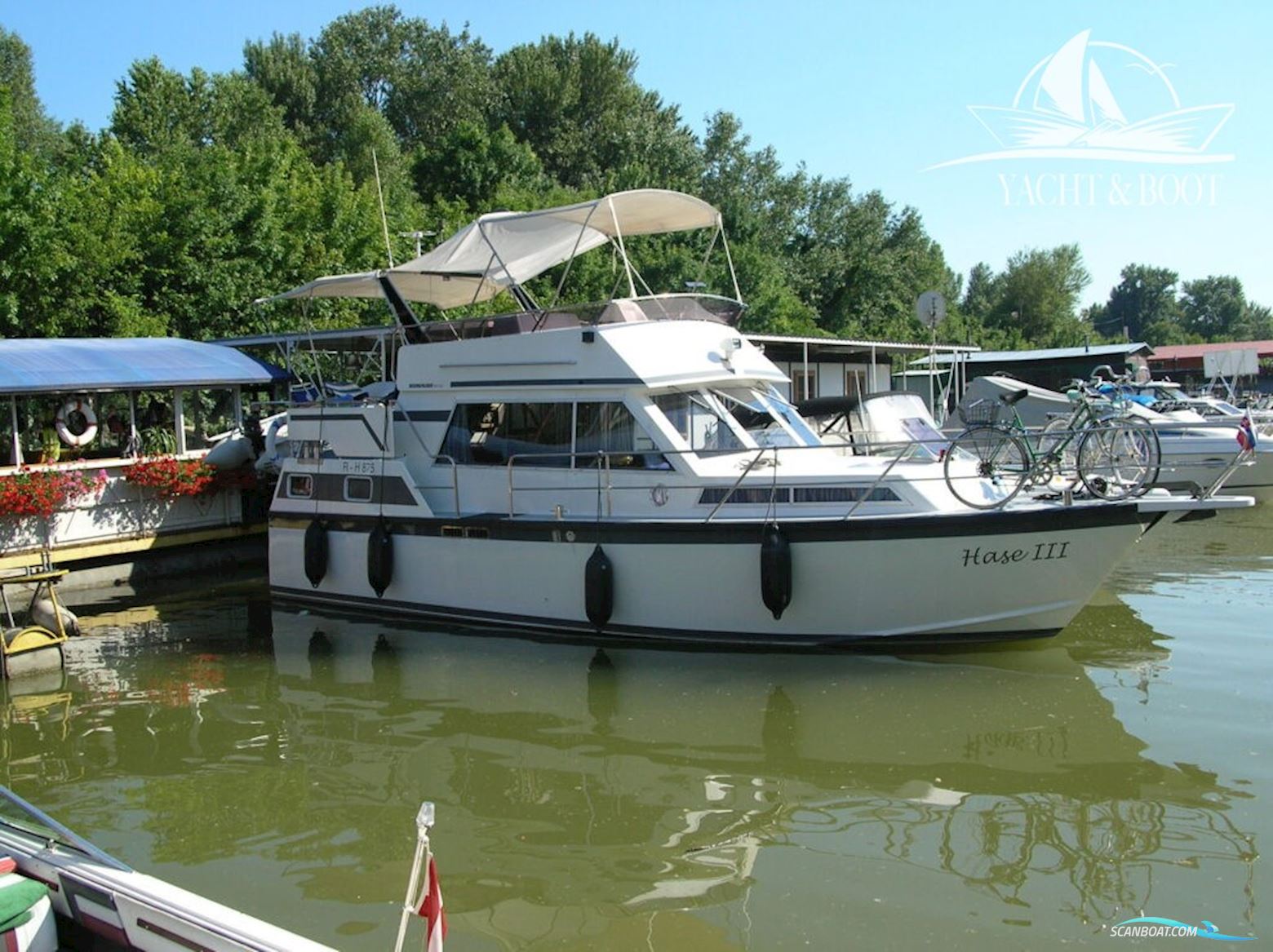 Boarncruiser 35 Fly Motorboat 1991, with Volvo Penta engine, Germany