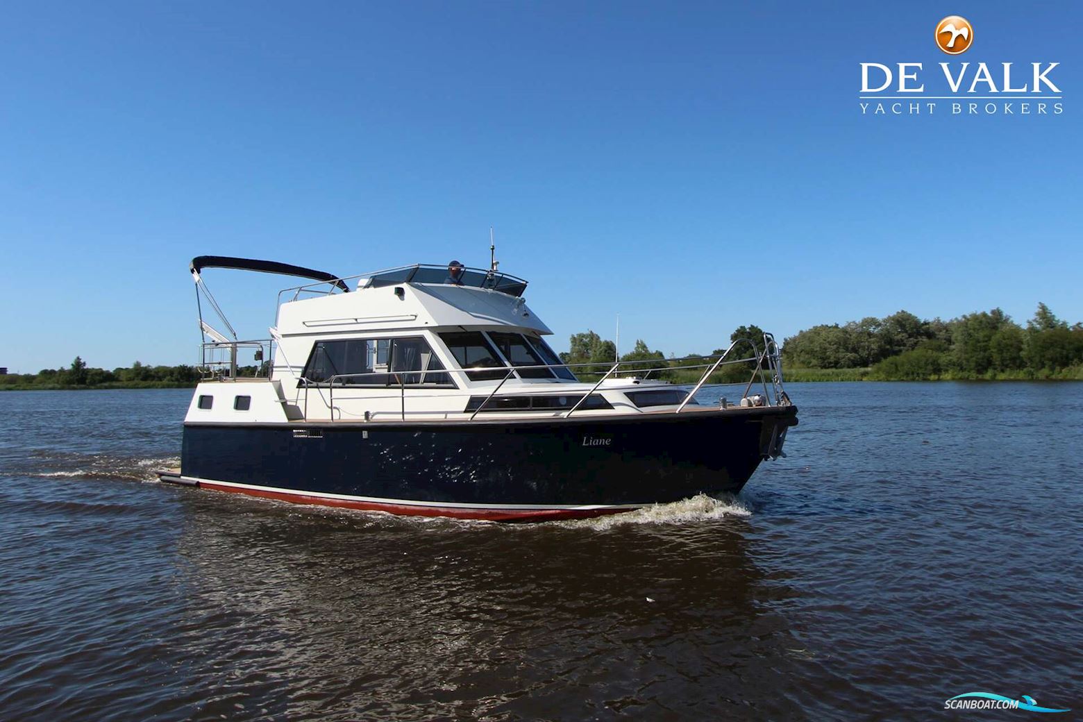 Boarncruiser 35 New Fly Motorboat 1989, with Volvo Penta engine, The Netherlands