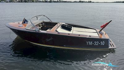 Boesch 510 Sport de Luxe Motorboat 1973, with Crusader engine, The Netherlands