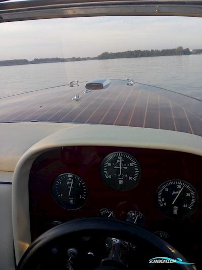 Boesch 530 Super Competition Motorboat 1986, with Crusader engine, The Netherlands