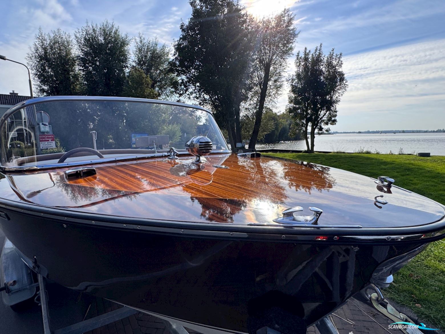 Boesch 580 Acapulco de Luxe (Gedupliceerd) Motorboat 1974, with Boesch Marine engine, The Netherlands