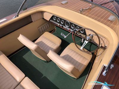 Boesch 580 Motorboat 1971, with Boesch Marine engine, The Netherlands