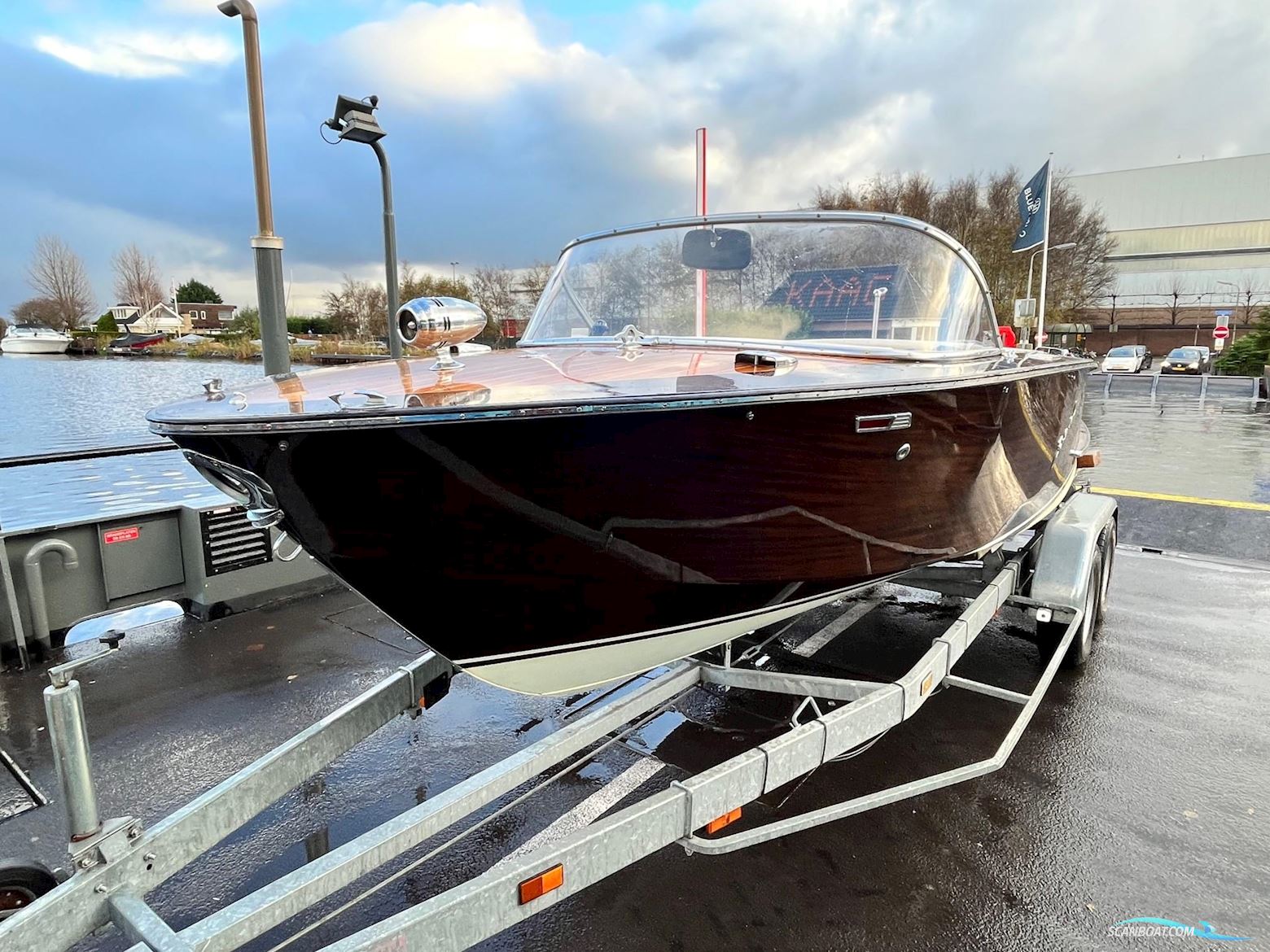 Boesch 590 Motorboat 1978, with Crusader engine, The Netherlands