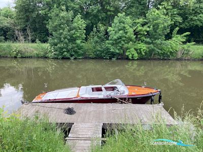 Boesch 680 Costa Brava de Luxe Motorboat 1986, with GM 6.2 V8 Marine Diesel engine, The Netherlands