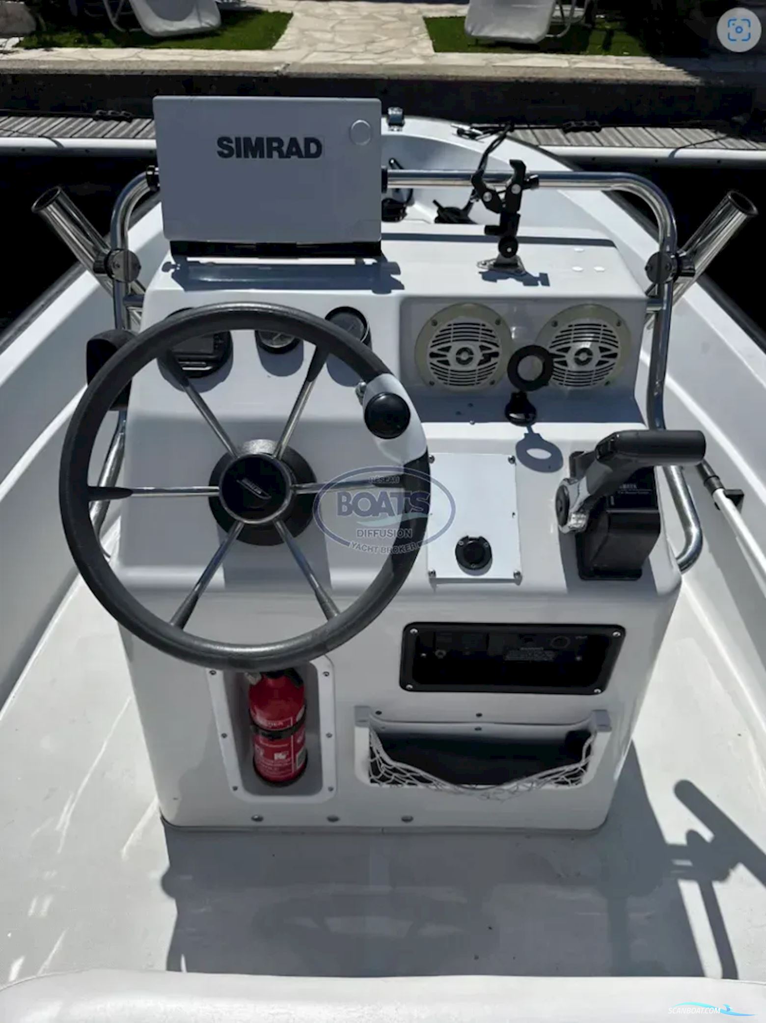 Boston Whaler 15 Dauntless
