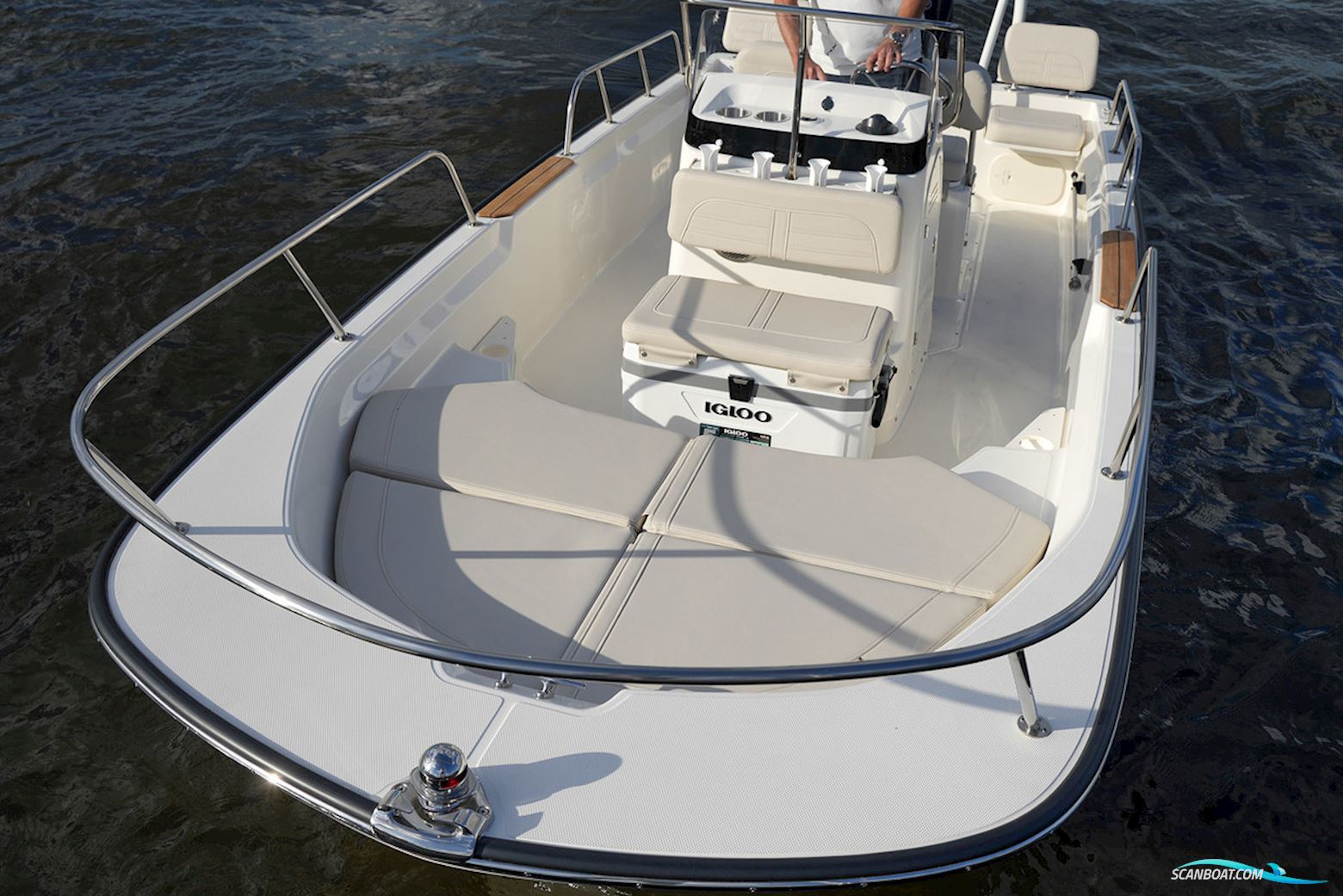 Boston Whaler 170 Montauk
