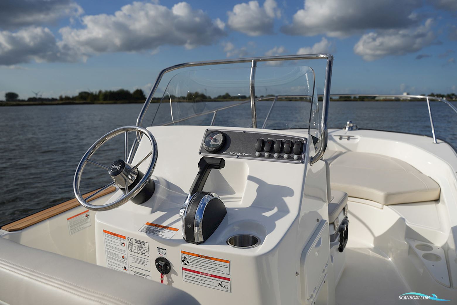 Boston Whaler 170 Montauk