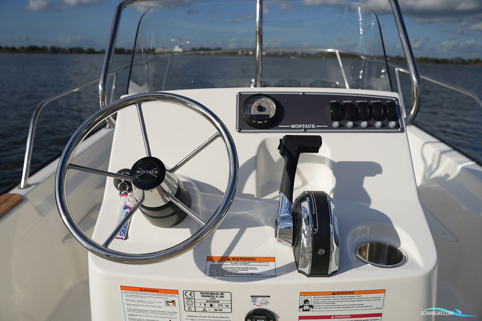 Boston Whaler 170 Montauk