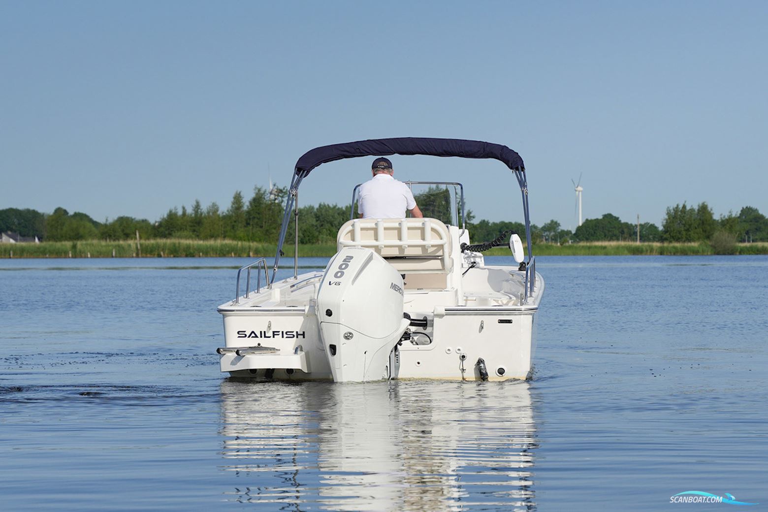 Boston Whaler 210 Montauk