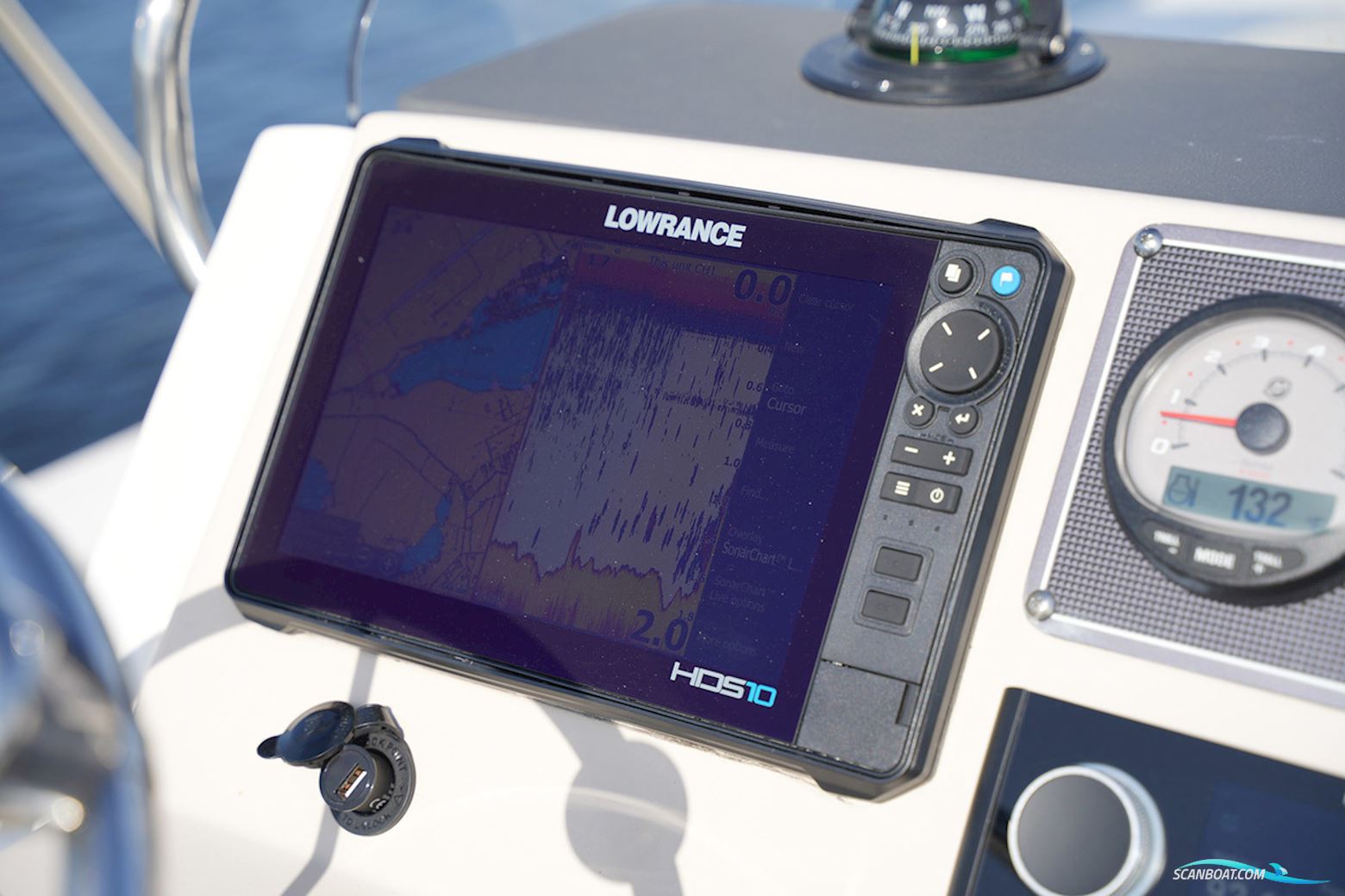 Boston Whaler 210 Montauk