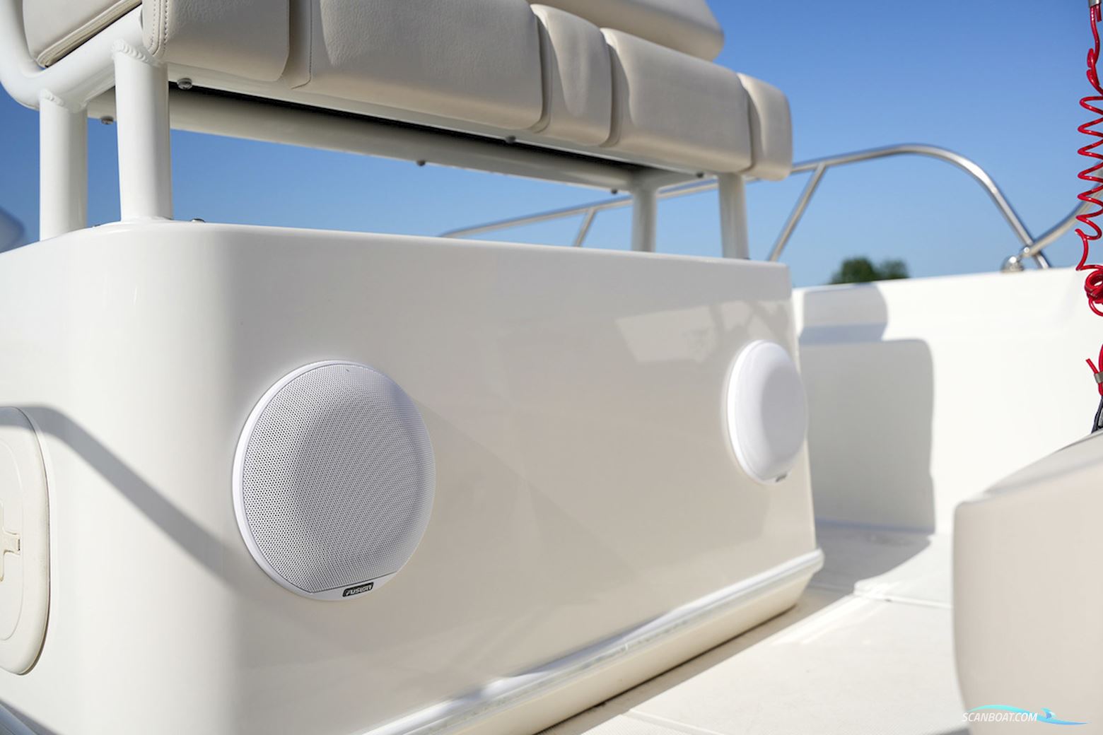 Boston Whaler 210 Montauk