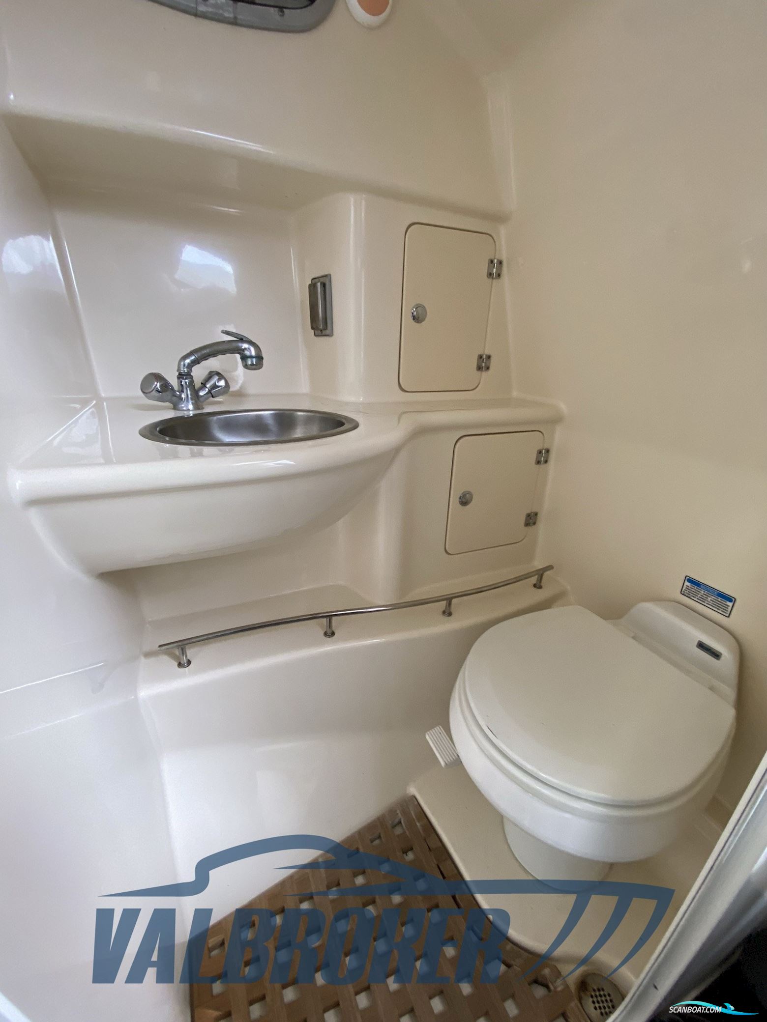 Boston Whaler 285 CONQUEST