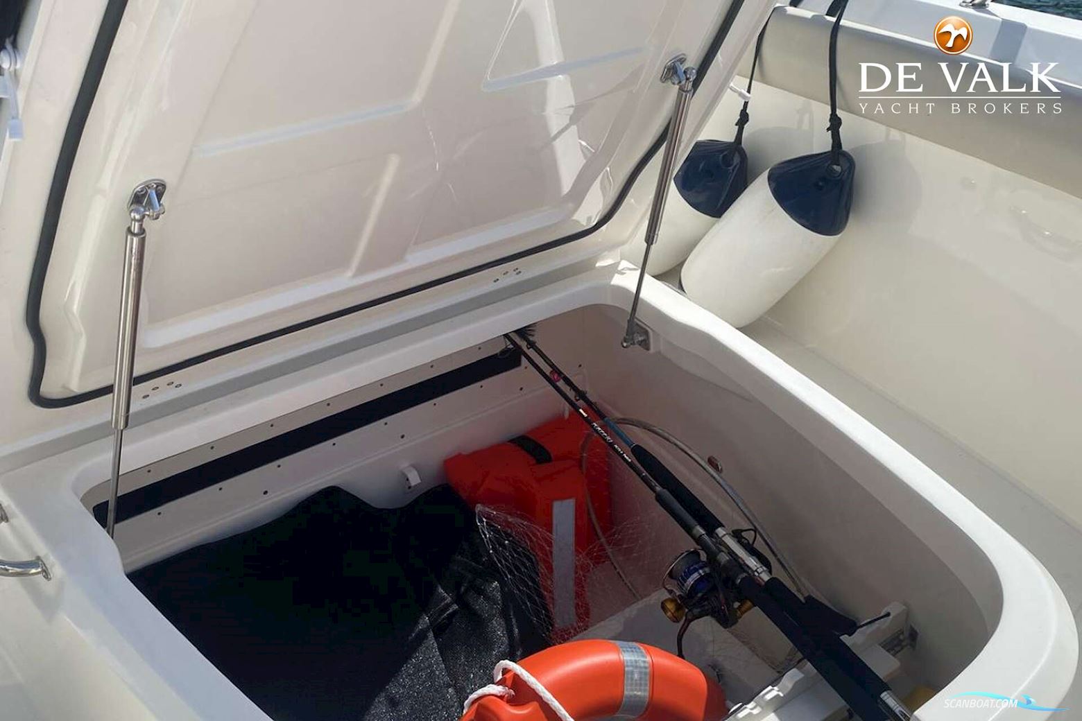 Boston Whaler 330 Outrage