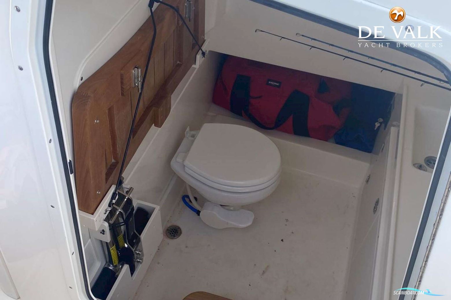 Boston Whaler 330 Outrage