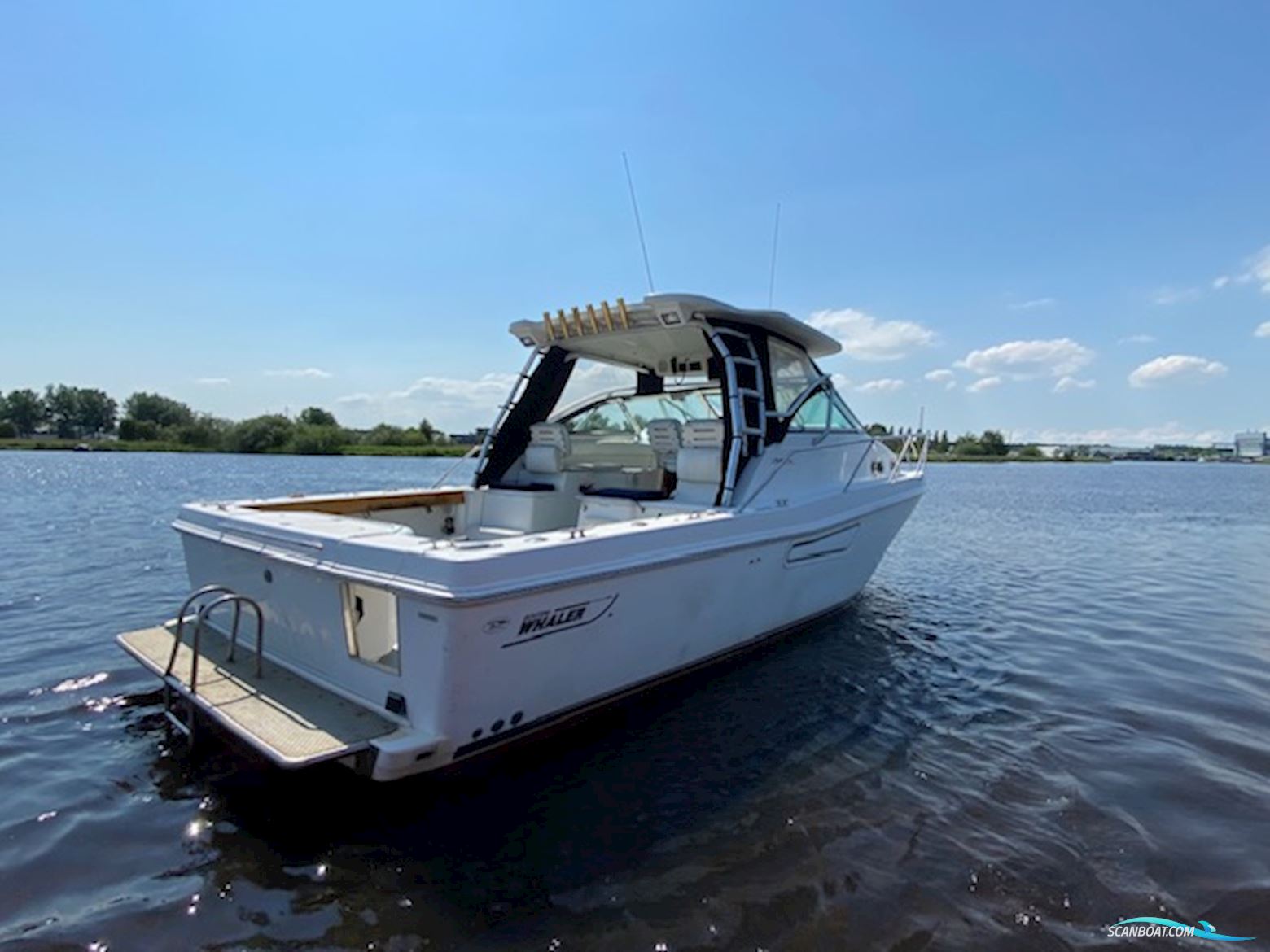 Boston Whaler 340 Defiance